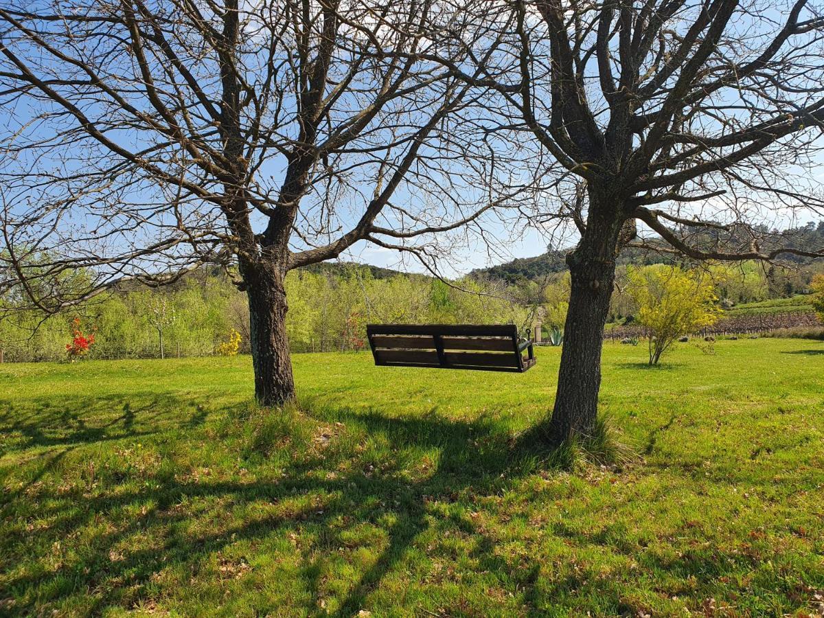 Mas Des Gardies Saint-Julien-de-Peyrolas ภายนอก รูปภาพ
