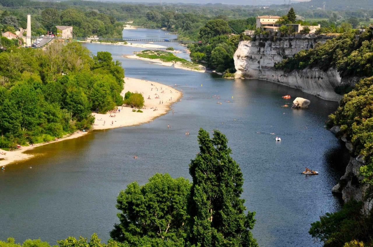 Mas Des Gardies Saint-Julien-de-Peyrolas ภายนอก รูปภาพ
